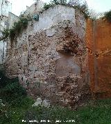 Muralla de Jan. Torren calle Ruiz Romera. 