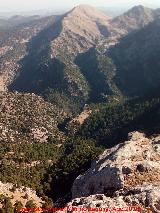 Blanquillo. Vistas hacia el Nacimiento del Aguascebas Grande