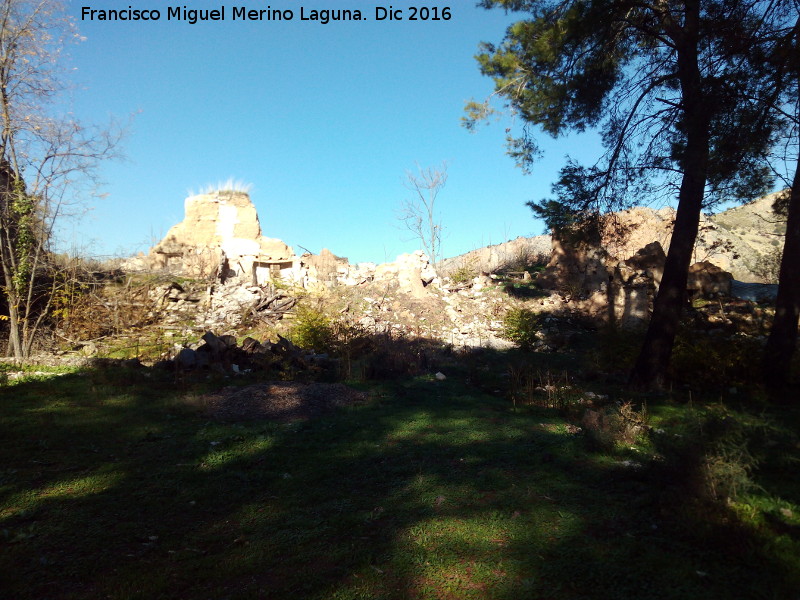 Casera de Otiar - Casera de Otiar. Viviendas de la Calle Jacinto Caada desde el jardn de la Casera de Otiar
