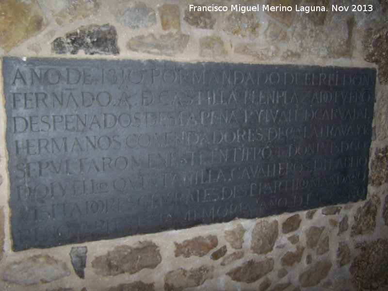 Iglesia de Santa Marta - Iglesia de Santa Marta. Tumba de los Hermanos Carvajales