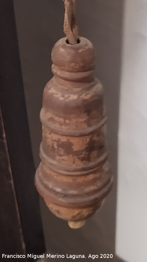 Es del ao de la pera - Es del ao de la pera. Interruptor tipo pera. Casa Museo de Manuel Jdar - Canena