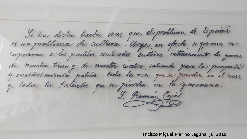 Santiago Ramn y Cajal - Santiago Ramn y Cajal. Ciudad de las Ciencias - Valencia