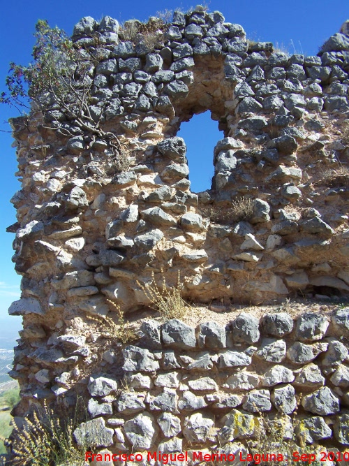 Castillo de la Pea. Torre del Homenaje - Castillo de la Pea. Torre del Homenaje. Saetera Norte