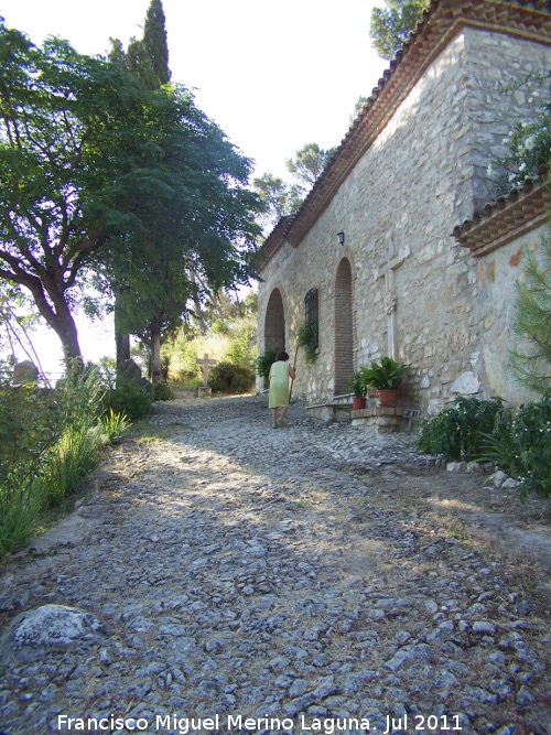 Va Crucis - Va Crucis. Empedrado y ermita