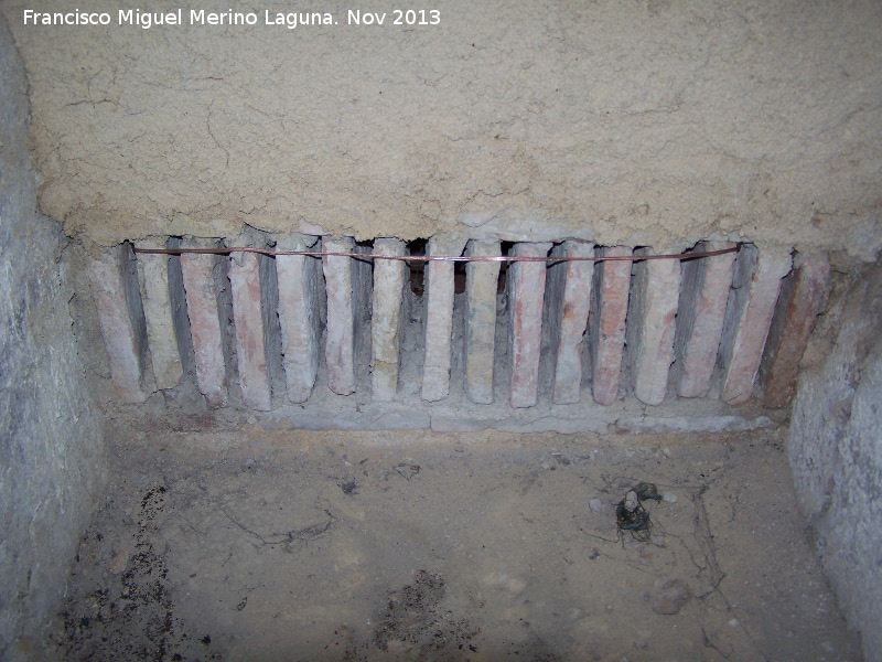 Refugio de Santa Marta - Refugio de Santa Marta. Rejilla de ventilacin