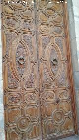 Casa del Miedo. Puerta con las aldabas