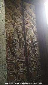 Casa del Miedo. Puerta por la noche