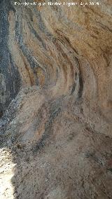 Pinturas rupestres y petroglifos Cueva del Clarillo. Poyo