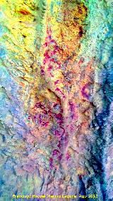 Pinturas rupestres y petroglifos Cueva del Clarillo. Tratada con Dstretch