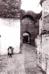Puerta del Losal. Foto antigua. Fotografa de Manuel Gmez Moreno