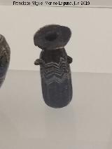 Vidrio colorado 375-350 a.C. Calle Zacatín - Granada. Museo Arqueológico de Granada Anforisco. Vidrio colorado 375-350 a.C. Calle Zacatín - Granada. Museo Arqueológico de Granada